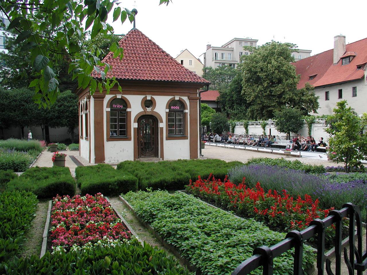 Prag JungmannPlatz, FranziskanerGarten